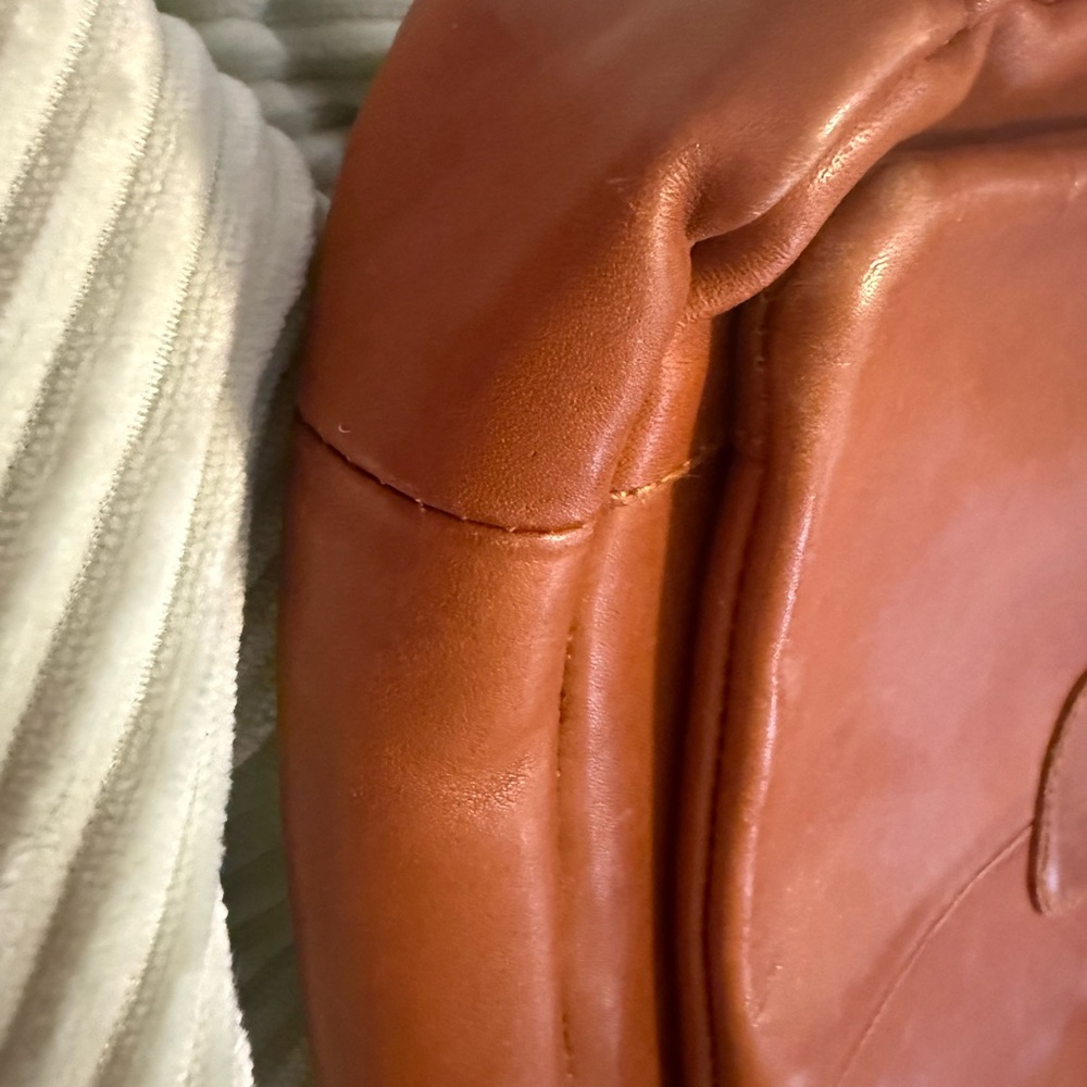 Vintage Brown soft Leather purse made in Hong Kong 3 compartments 11”X8”X3” - Picture 14 of 16